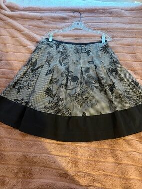 Petite Skirt - Talbots 10Petites Black & White Floral Gingham A-Line Skirt